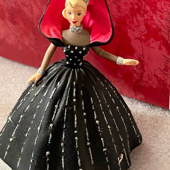 Vintage barbie ornament - Picture 6 of 9